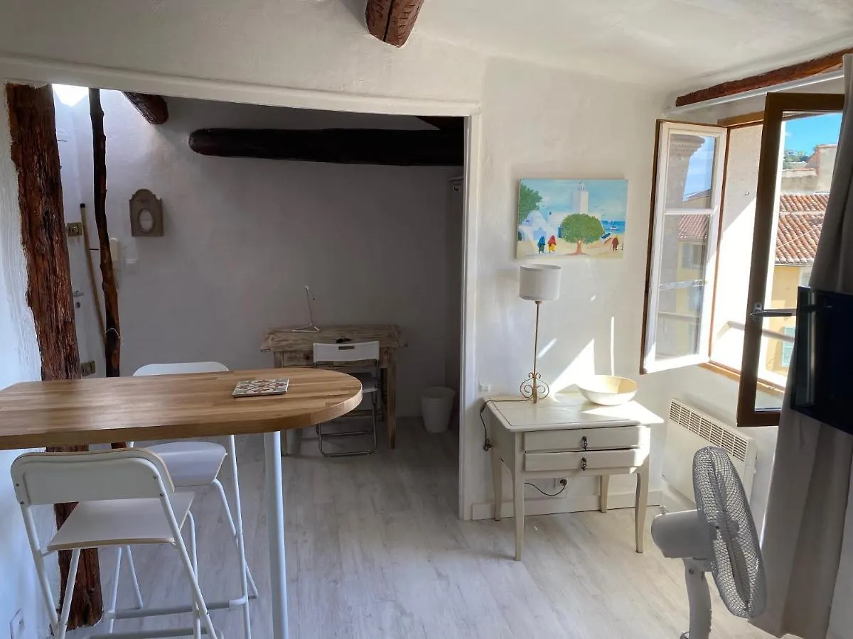 Apartment Studios Des Templiers