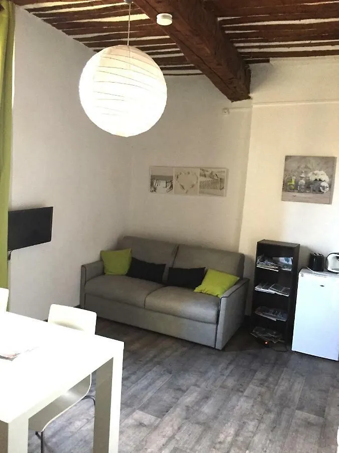 Studios Des Templiers Ιέρ